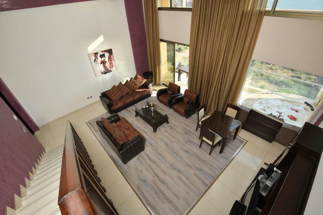 Hollywood Inn Boutique Hotel Jounieh Ngoại thất bức ảnh