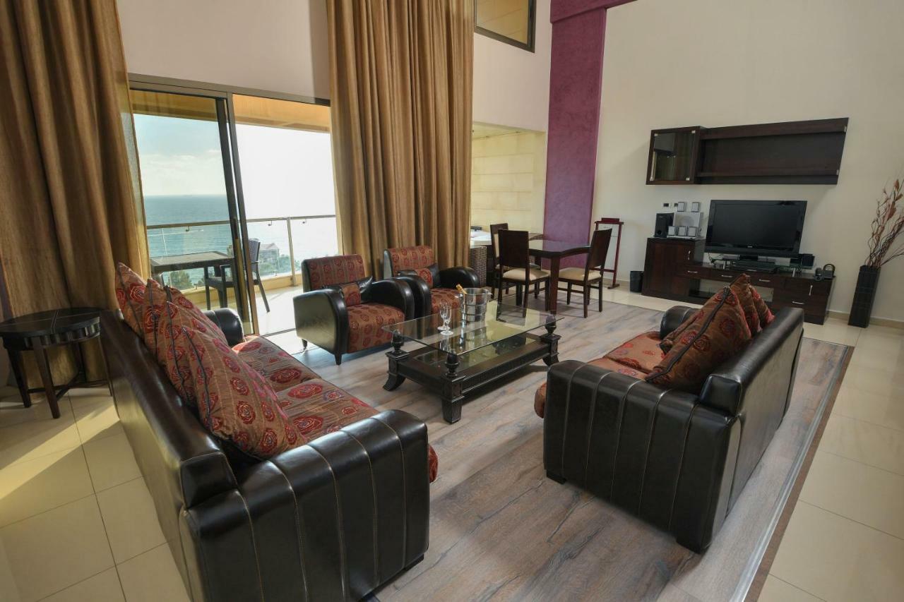 Hollywood Inn Boutique Hotel Jounieh Ngoại thất bức ảnh