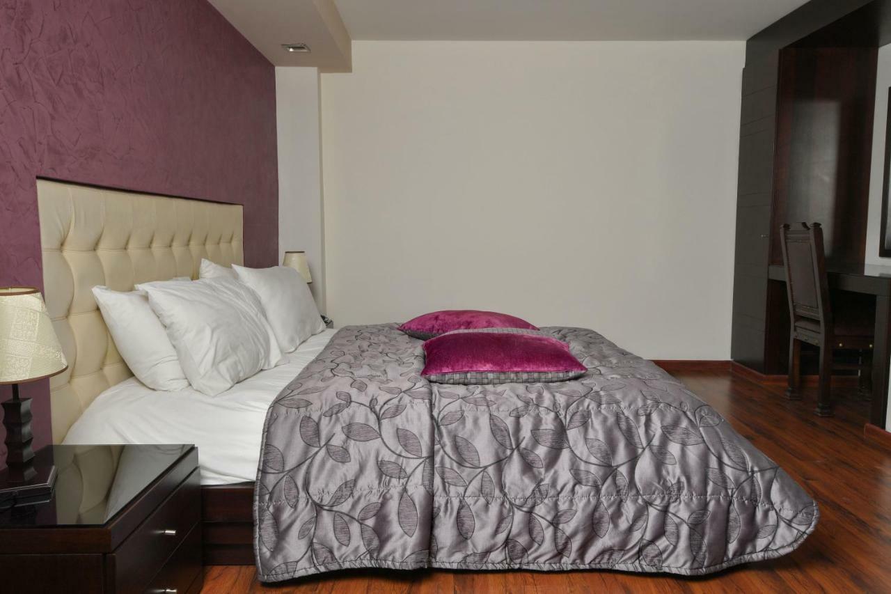 Hollywood Inn Boutique Hotel Jounieh Ngoại thất bức ảnh