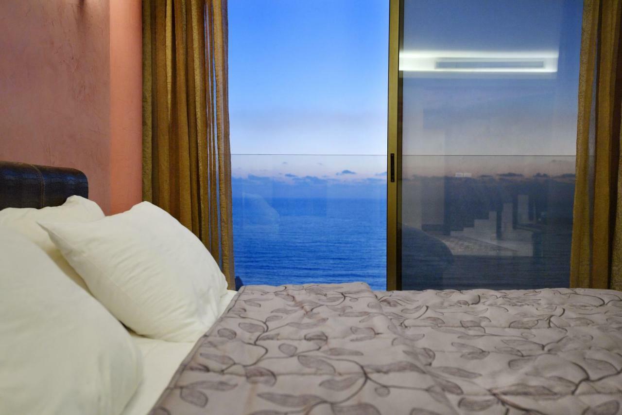 Hollywood Inn Boutique Hotel Jounieh Ngoại thất bức ảnh