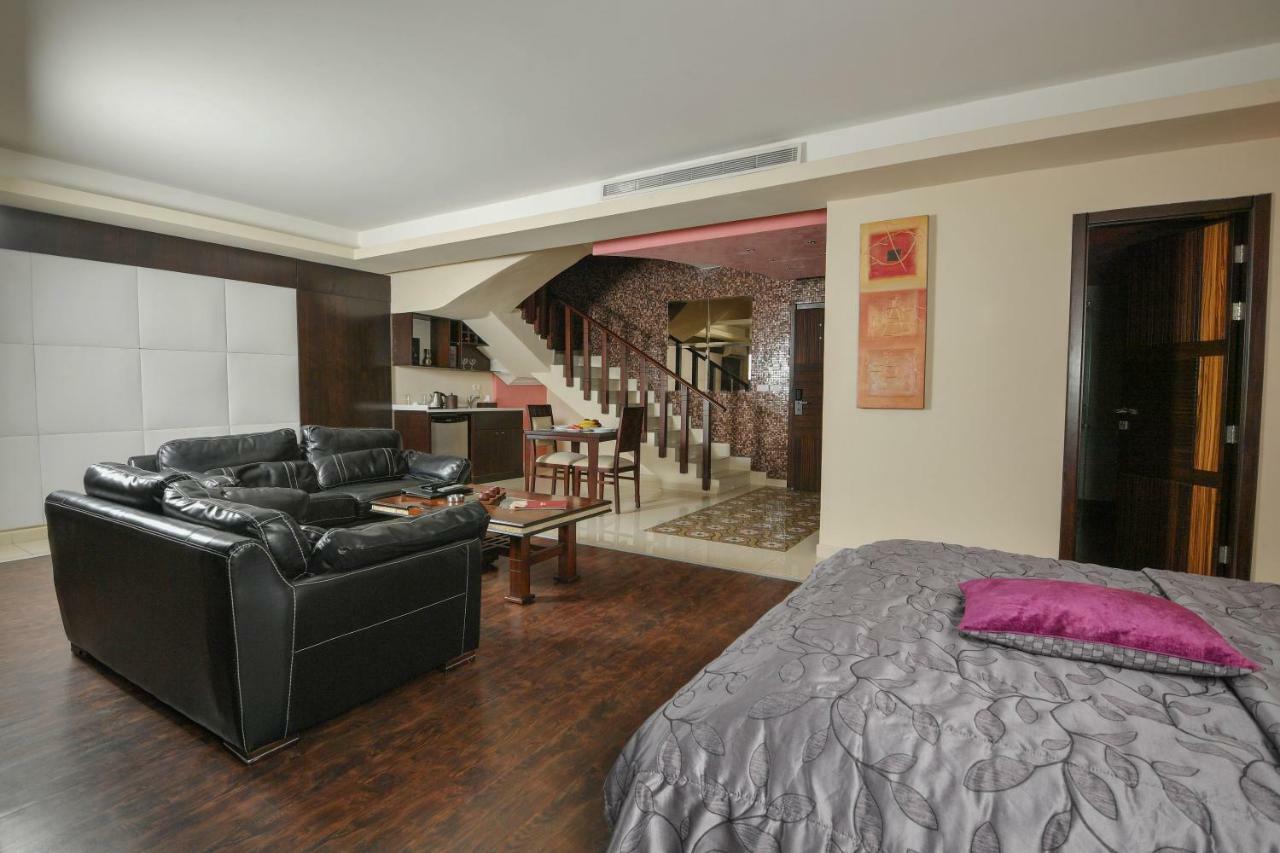 Hollywood Inn Boutique Hotel Jounieh Ngoại thất bức ảnh