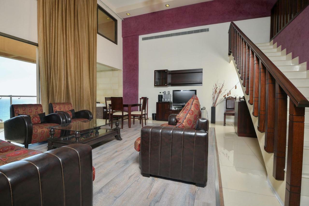 Hollywood Inn Boutique Hotel Jounieh Ngoại thất bức ảnh