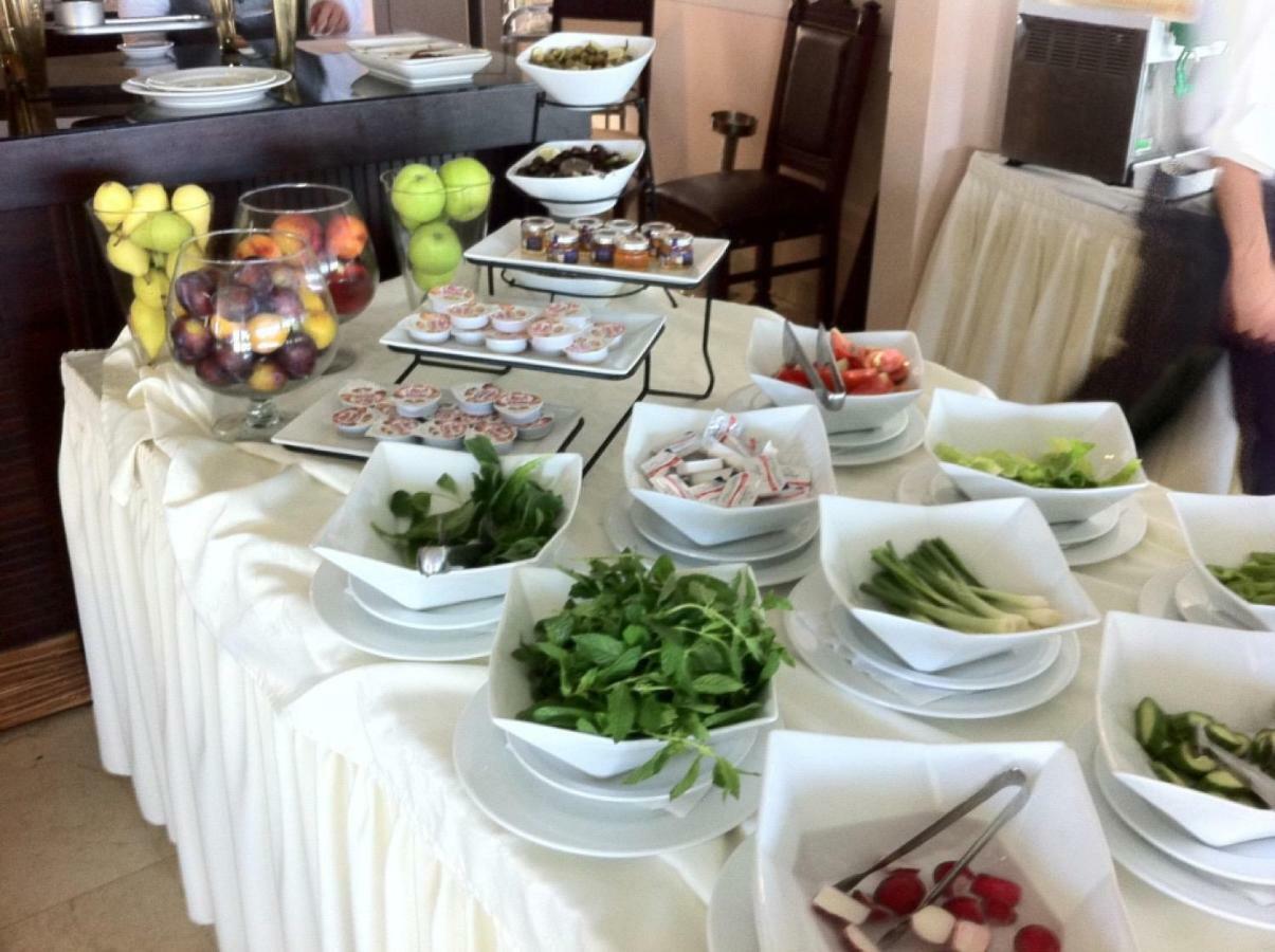 Hollywood Inn Boutique Hotel Jounieh Ngoại thất bức ảnh