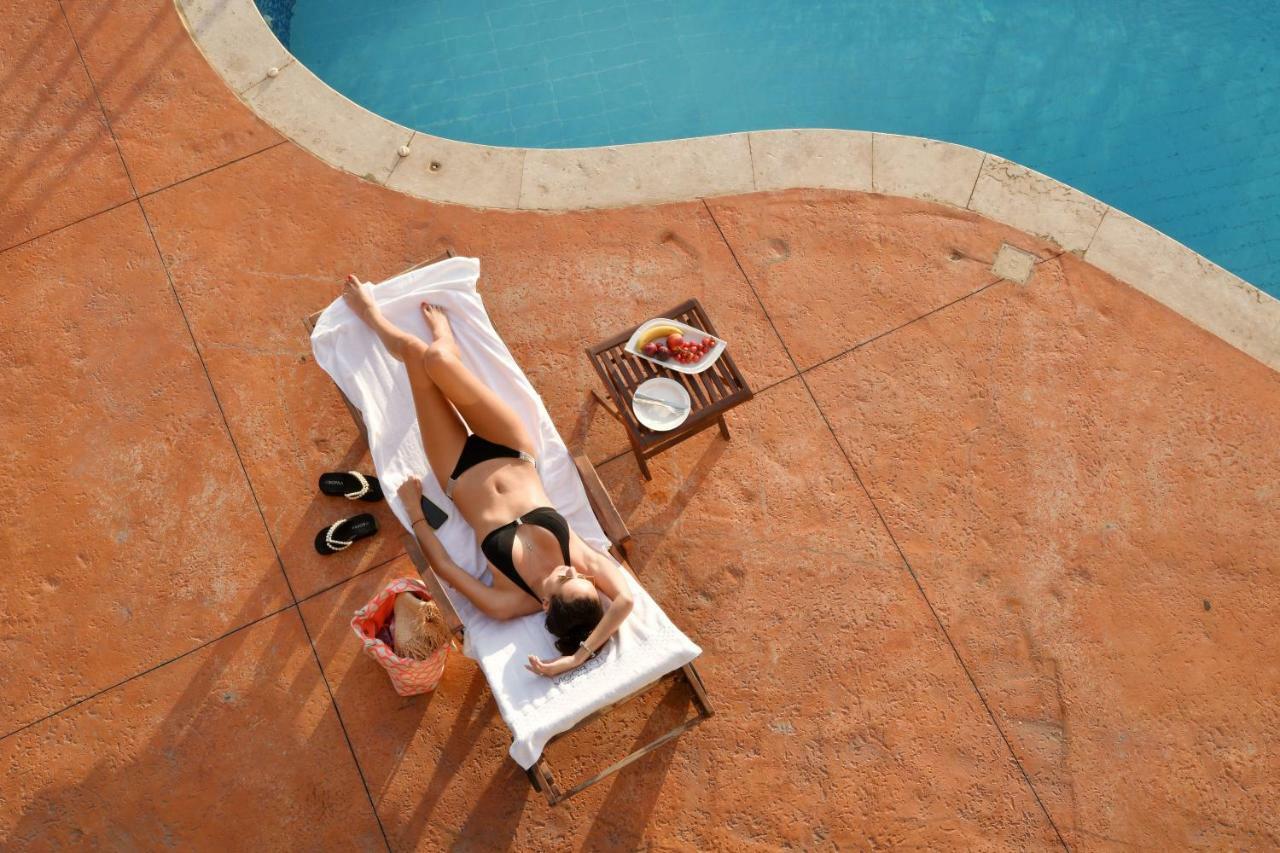 Hollywood Inn Boutique Hotel Jounieh Ngoại thất bức ảnh