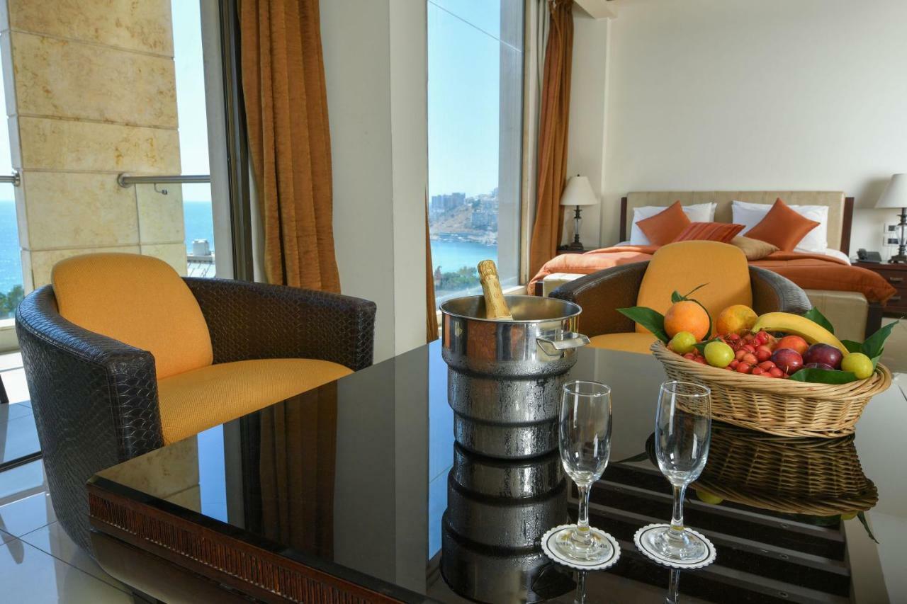 Hollywood Inn Boutique Hotel Jounieh Ngoại thất bức ảnh