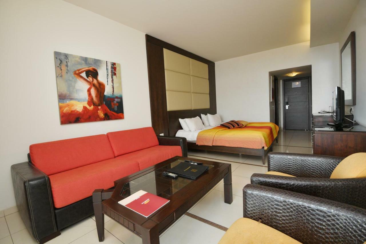 Hollywood Inn Boutique Hotel Jounieh Ngoại thất bức ảnh
