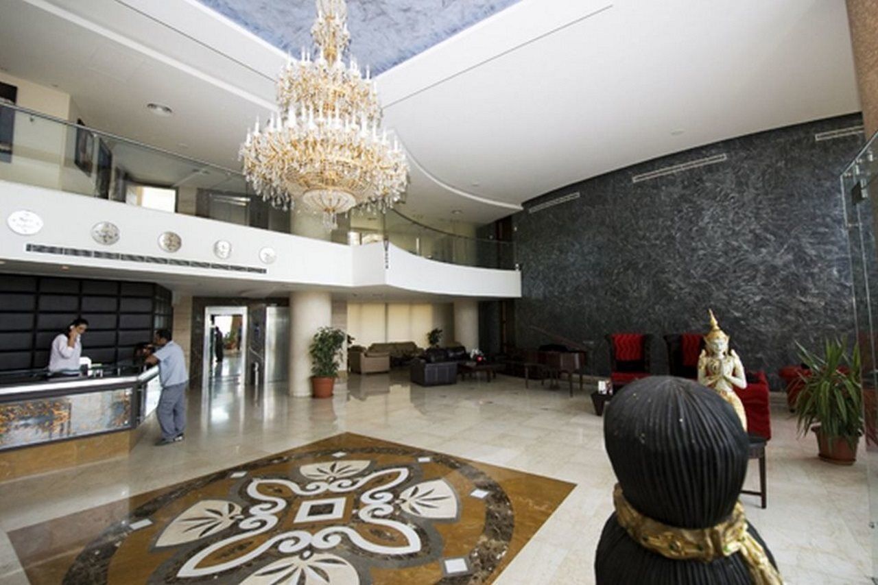 Hollywood Inn Boutique Hotel Jounieh Ngoại thất bức ảnh